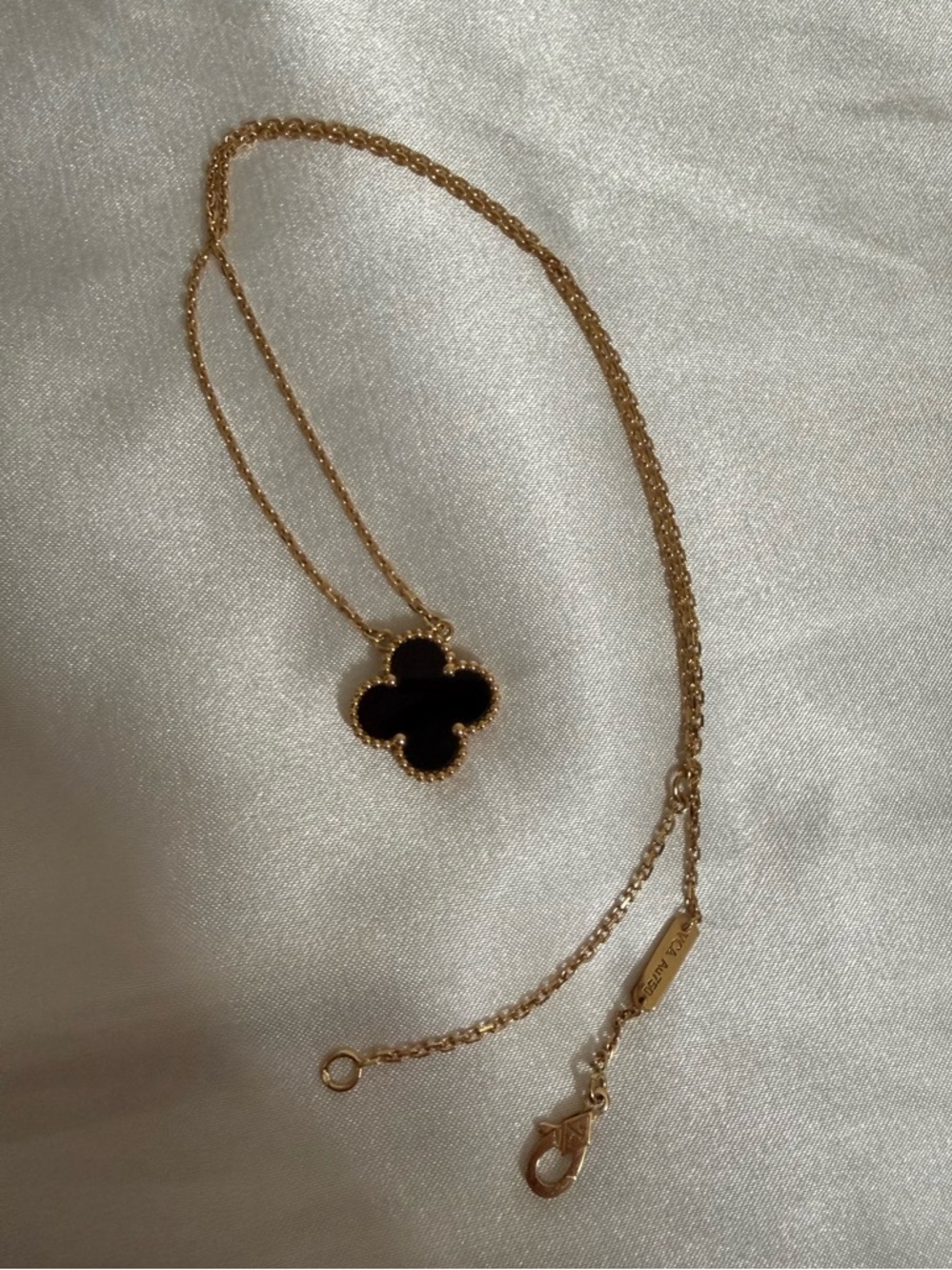 Van Cleef & Arpels Alahambra Gold Necklace with Black onyx Pendant